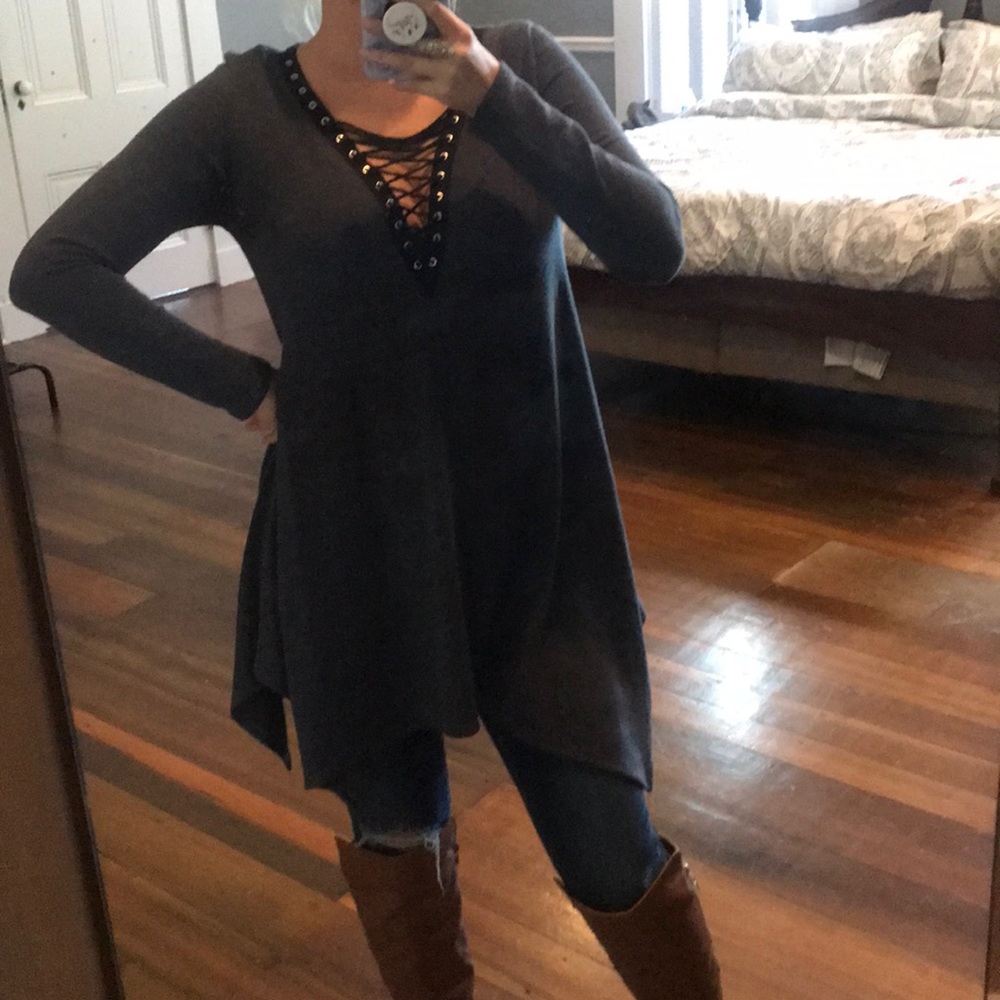 Lace-up tunic